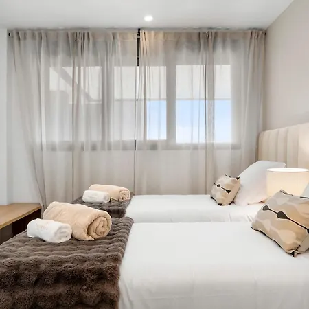 Oasis 325 Luxury 3br With Sea View Estepona